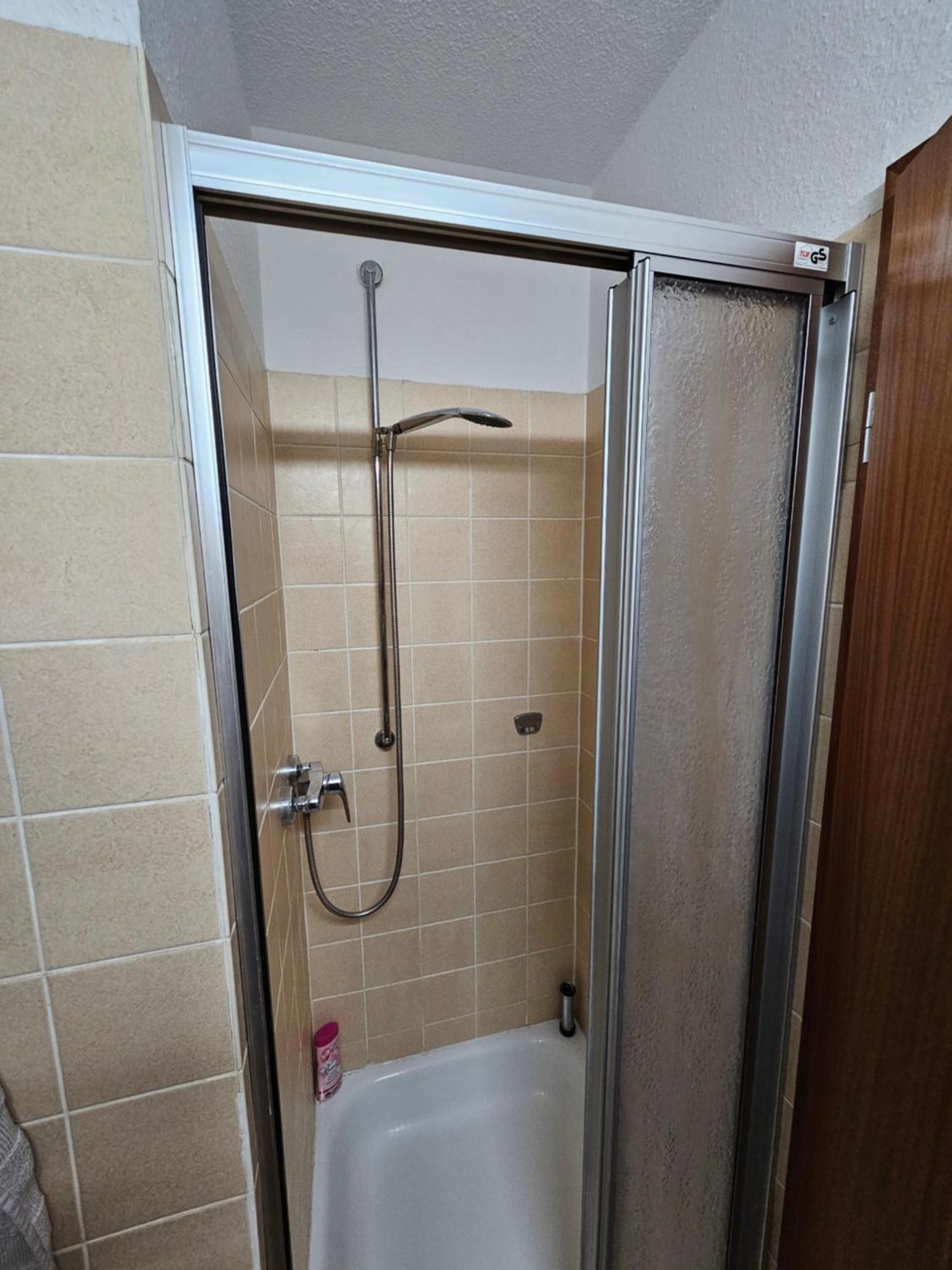Charmante 1 Zimmerwohnung Mit Stellplatz 维尔茨堡 外观 照片