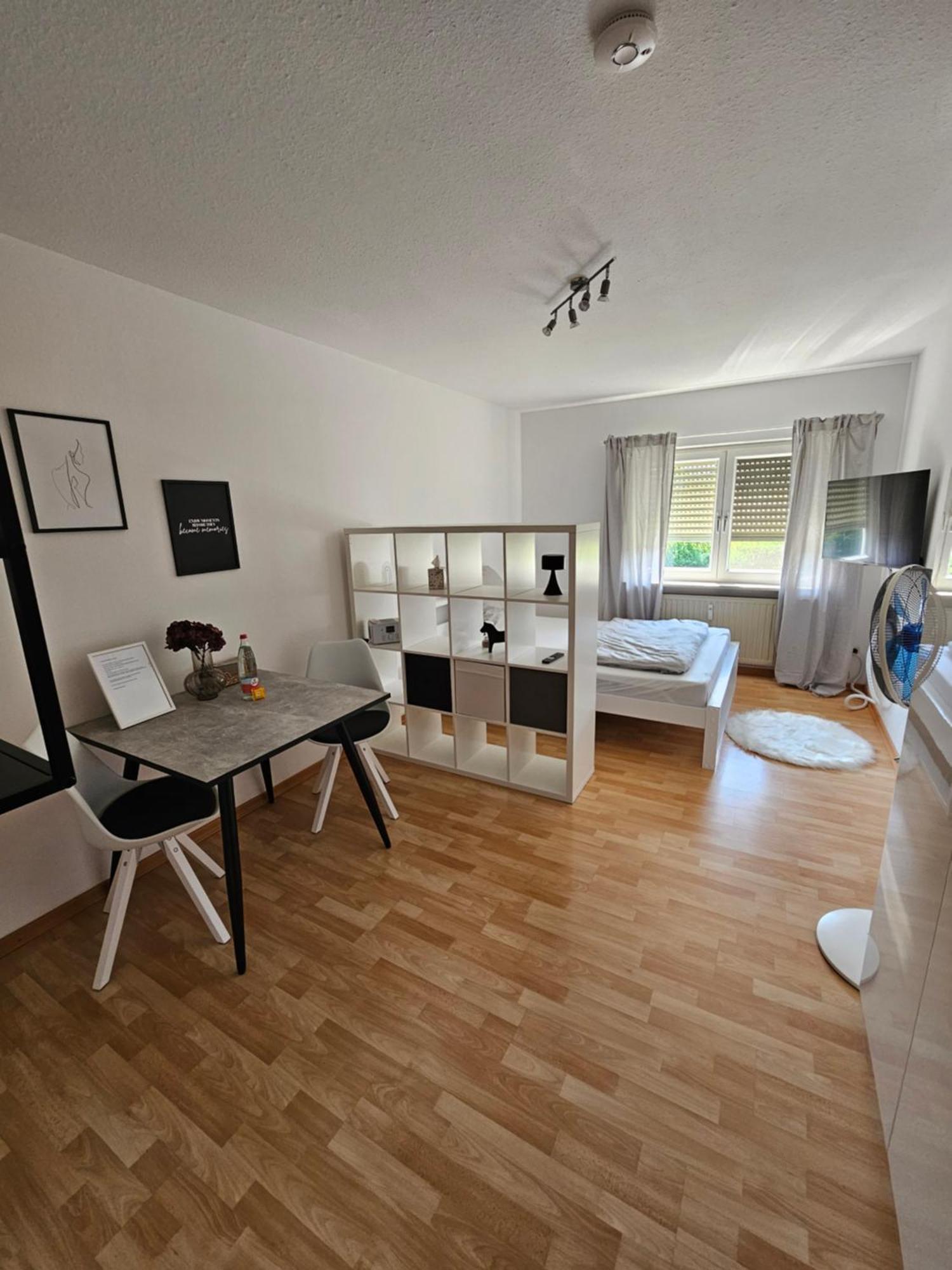 Charmante 1 Zimmerwohnung Mit Stellplatz 维尔茨堡 外观 照片