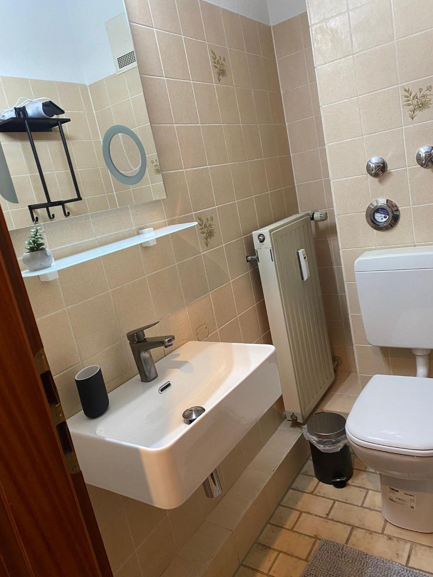 Charmante 1 Zimmerwohnung Mit Stellplatz 维尔茨堡 外观 照片